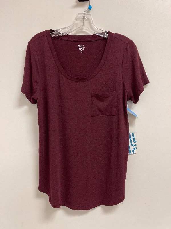 Top Short Sleeve By Market & Spruce In Red, Size: M